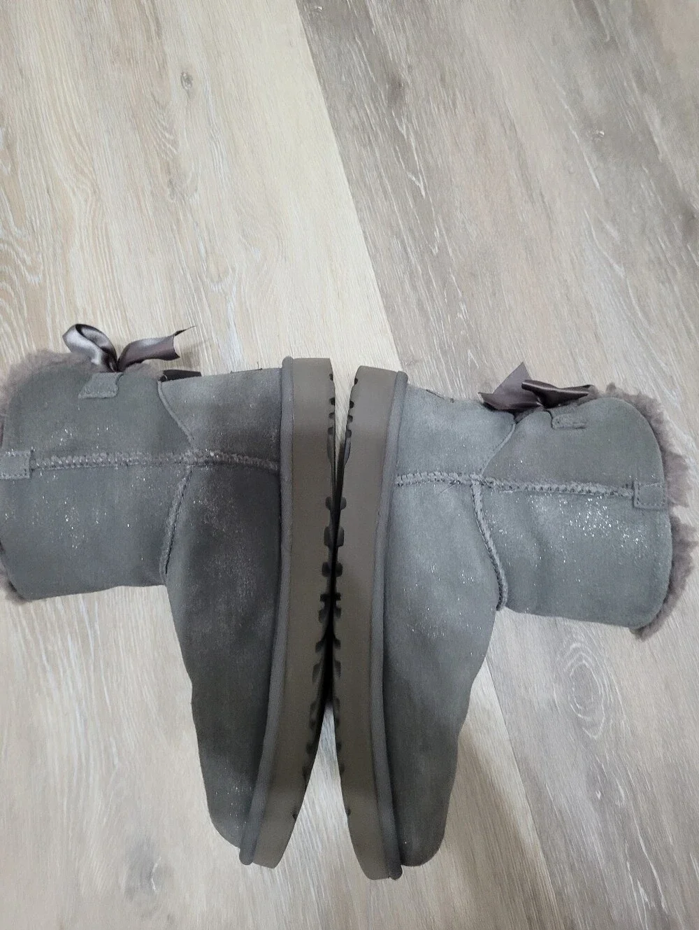 UGG Mini Bailey Bow II ankle boots Grey Winter Boots Size 8